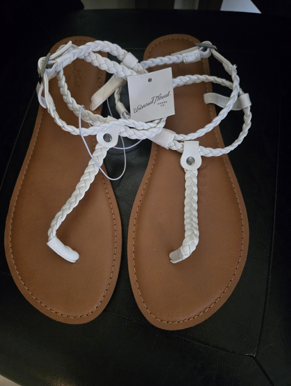 Universal Thread White Braided Strappy Toe-Ring Sandals